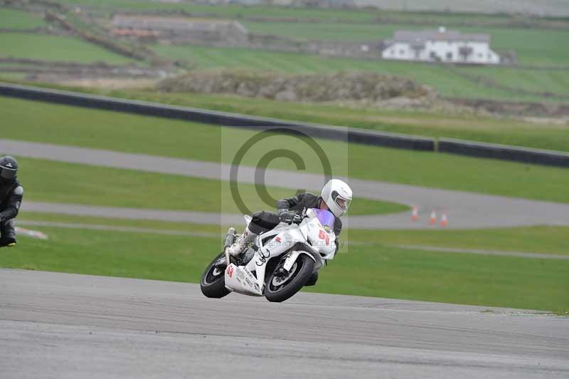 Motorcycle action photographs;anglesey circuit;anglesey trackday photographs;event digital images;eventdigitalimages;no limits trackday;oulton park circuit cheshire;peter wileman photography;trackday;trackday digital images;trackday photos;ty croes circuit wales