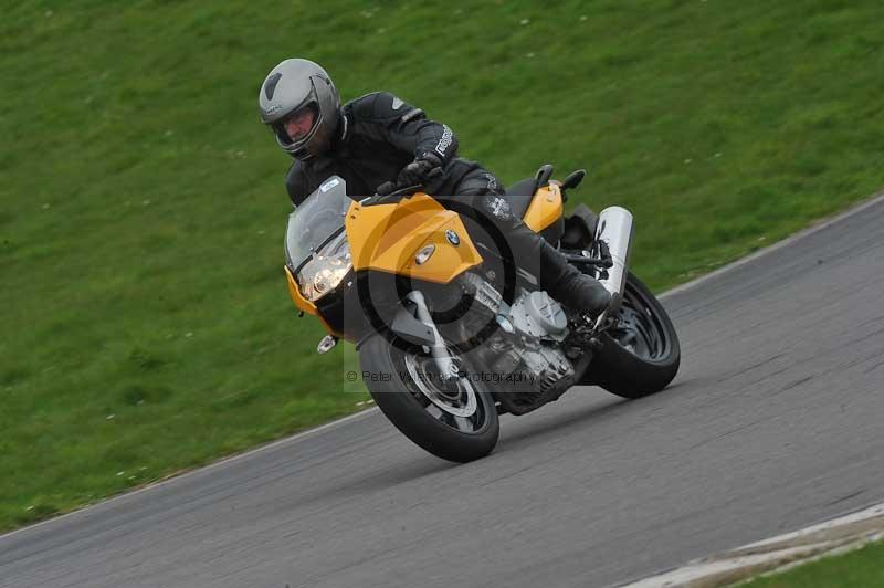 Motorcycle action photographs;anglesey circuit;anglesey trackday photographs;event digital images;eventdigitalimages;no limits trackday;oulton park circuit cheshire;peter wileman photography;trackday;trackday digital images;trackday photos;ty croes circuit wales