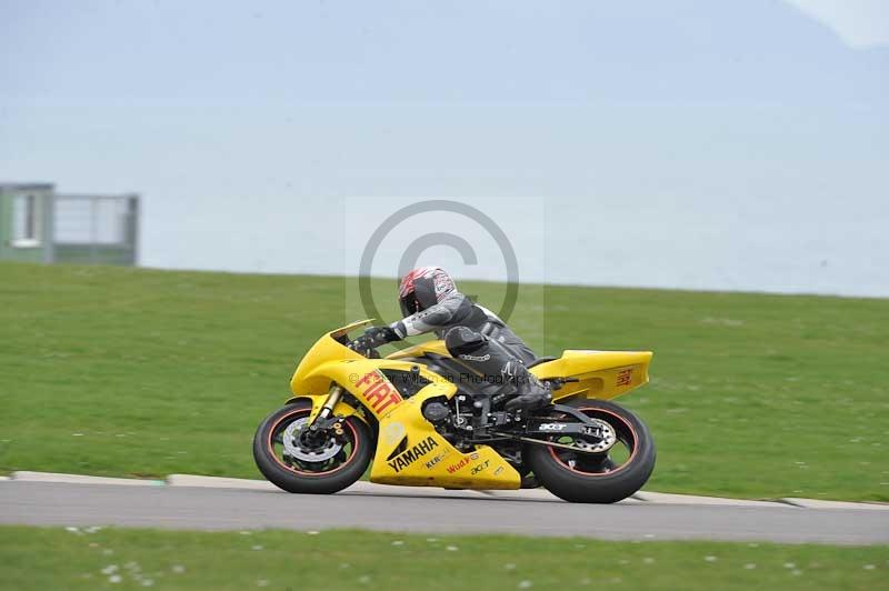 Motorcycle action photographs;anglesey circuit;anglesey trackday photographs;event digital images;eventdigitalimages;no limits trackday;oulton park circuit cheshire;peter wileman photography;trackday;trackday digital images;trackday photos;ty croes circuit wales