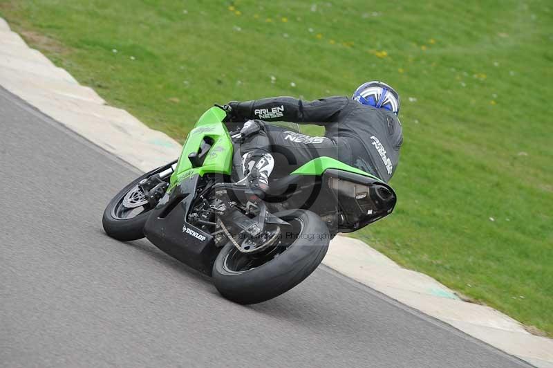 Motorcycle action photographs;anglesey circuit;anglesey trackday photographs;event digital images;eventdigitalimages;no limits trackday;oulton park circuit cheshire;peter wileman photography;trackday;trackday digital images;trackday photos;ty croes circuit wales