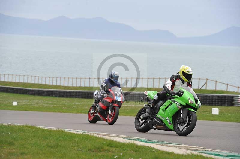 Motorcycle action photographs;anglesey circuit;anglesey trackday photographs;event digital images;eventdigitalimages;no limits trackday;oulton park circuit cheshire;peter wileman photography;trackday;trackday digital images;trackday photos;ty croes circuit wales