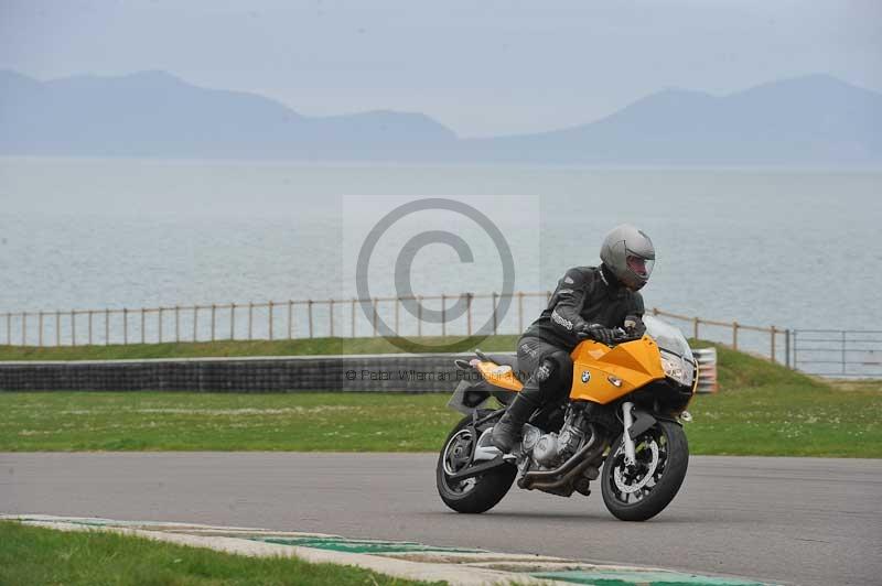 Motorcycle action photographs;anglesey circuit;anglesey trackday photographs;event digital images;eventdigitalimages;no limits trackday;oulton park circuit cheshire;peter wileman photography;trackday;trackday digital images;trackday photos;ty croes circuit wales