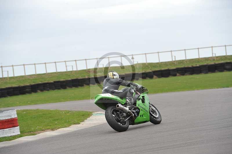 Motorcycle action photographs;anglesey circuit;anglesey trackday photographs;event digital images;eventdigitalimages;no limits trackday;oulton park circuit cheshire;peter wileman photography;trackday;trackday digital images;trackday photos;ty croes circuit wales