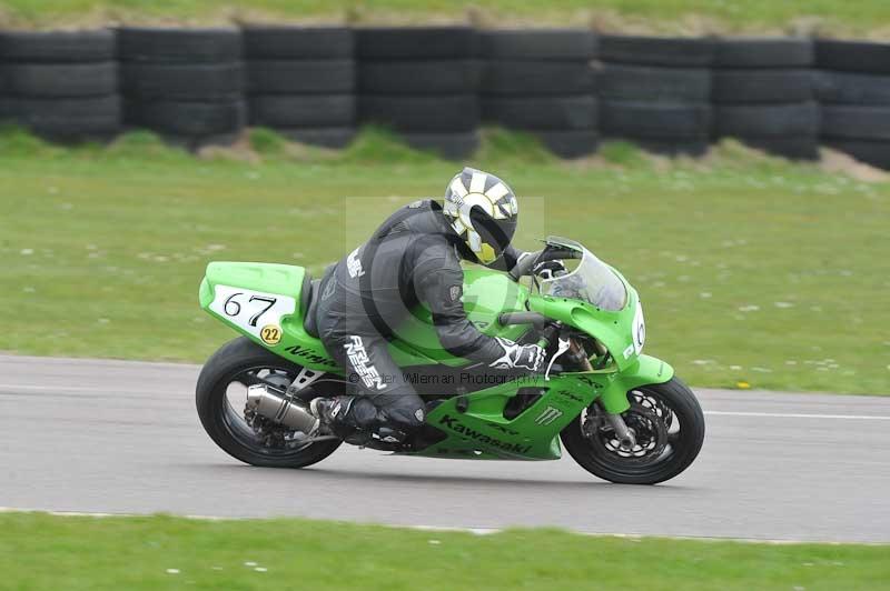 Motorcycle action photographs;anglesey circuit;anglesey trackday photographs;event digital images;eventdigitalimages;no limits trackday;oulton park circuit cheshire;peter wileman photography;trackday;trackday digital images;trackday photos;ty croes circuit wales