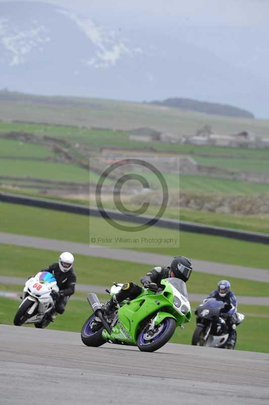 Motorcycle action photographs;anglesey circuit;anglesey trackday photographs;event digital images;eventdigitalimages;no limits trackday;oulton park circuit cheshire;peter wileman photography;trackday;trackday digital images;trackday photos;ty croes circuit wales