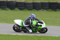 Motorcycle-action-photographs;anglesey-circuit;anglesey-trackday-photographs;event-digital-images;eventdigitalimages;no-limits-trackday;oulton-park-circuit-cheshire;peter-wileman-photography;trackday;trackday-digital-images;trackday-photos;ty-croes-circuit-wales