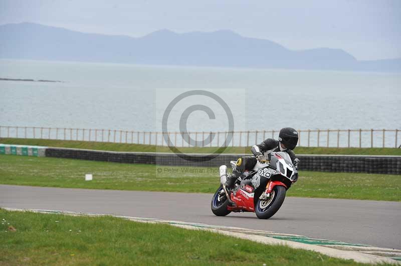Motorcycle action photographs;anglesey circuit;anglesey trackday photographs;event digital images;eventdigitalimages;no limits trackday;oulton park circuit cheshire;peter wileman photography;trackday;trackday digital images;trackday photos;ty croes circuit wales