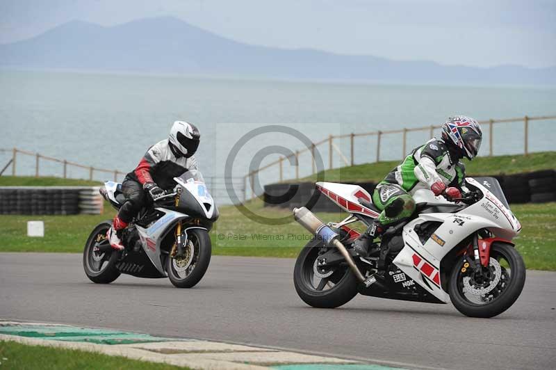 Motorcycle action photographs;anglesey circuit;anglesey trackday photographs;event digital images;eventdigitalimages;no limits trackday;oulton park circuit cheshire;peter wileman photography;trackday;trackday digital images;trackday photos;ty croes circuit wales
