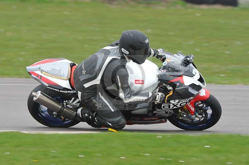 Motorcycle action photographs;anglesey circuit;anglesey trackday photographs;event digital images;eventdigitalimages;no limits trackday;oulton park circuit cheshire;peter wileman photography;trackday;trackday digital images;trackday photos;ty croes circuit wales