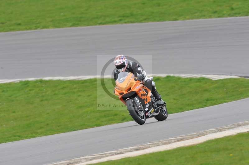 Motorcycle action photographs;anglesey circuit;anglesey trackday photographs;event digital images;eventdigitalimages;no limits trackday;oulton park circuit cheshire;peter wileman photography;trackday;trackday digital images;trackday photos;ty croes circuit wales