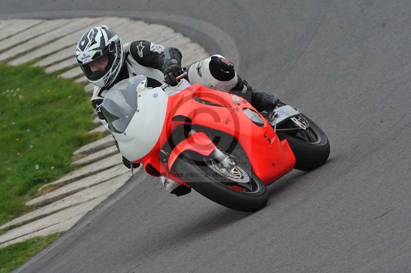 Motorcycle action photographs;anglesey circuit;anglesey trackday photographs;event digital images;eventdigitalimages;no limits trackday;oulton park circuit cheshire;peter wileman photography;trackday;trackday digital images;trackday photos;ty croes circuit wales