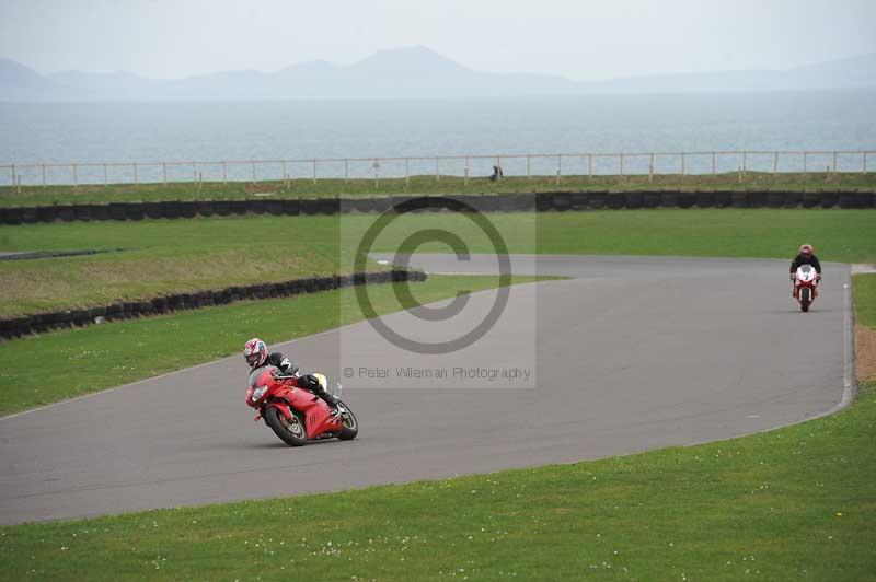 Motorcycle action photographs;anglesey circuit;anglesey trackday photographs;event digital images;eventdigitalimages;no limits trackday;oulton park circuit cheshire;peter wileman photography;trackday;trackday digital images;trackday photos;ty croes circuit wales