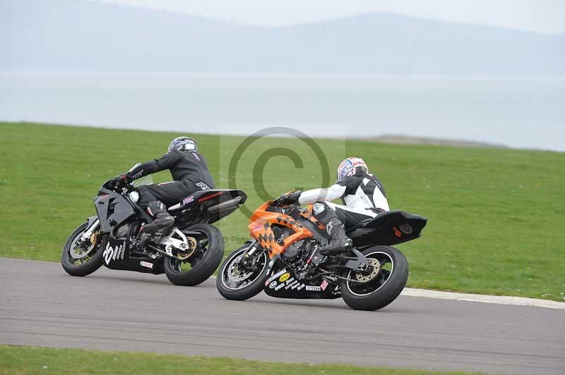Motorcycle action photographs;anglesey circuit;anglesey trackday photographs;event digital images;eventdigitalimages;no limits trackday;oulton park circuit cheshire;peter wileman photography;trackday;trackday digital images;trackday photos;ty croes circuit wales