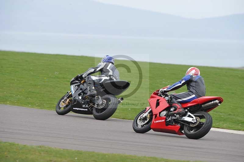 Motorcycle action photographs;anglesey circuit;anglesey trackday photographs;event digital images;eventdigitalimages;no limits trackday;oulton park circuit cheshire;peter wileman photography;trackday;trackday digital images;trackday photos;ty croes circuit wales