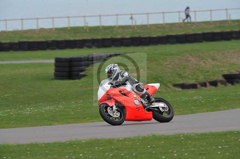 Motorcycle action photographs;anglesey circuit;anglesey trackday photographs;event digital images;eventdigitalimages;no limits trackday;oulton park circuit cheshire;peter wileman photography;trackday;trackday digital images;trackday photos;ty croes circuit wales