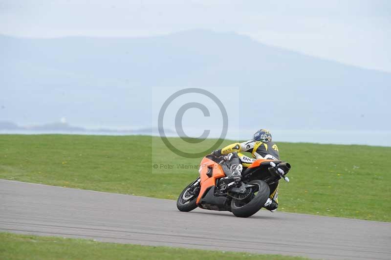Motorcycle action photographs;anglesey circuit;anglesey trackday photographs;event digital images;eventdigitalimages;no limits trackday;oulton park circuit cheshire;peter wileman photography;trackday;trackday digital images;trackday photos;ty croes circuit wales