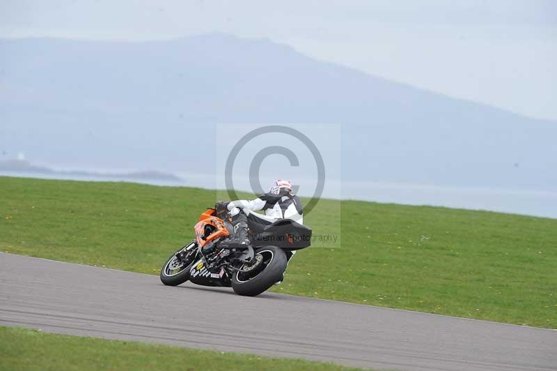 Motorcycle action photographs;anglesey circuit;anglesey trackday photographs;event digital images;eventdigitalimages;no limits trackday;oulton park circuit cheshire;peter wileman photography;trackday;trackday digital images;trackday photos;ty croes circuit wales