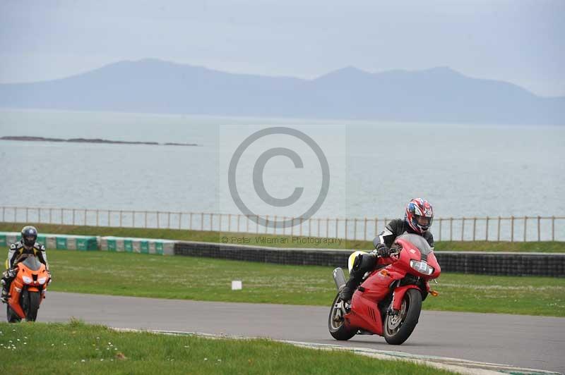 Motorcycle action photographs;anglesey circuit;anglesey trackday photographs;event digital images;eventdigitalimages;no limits trackday;oulton park circuit cheshire;peter wileman photography;trackday;trackday digital images;trackday photos;ty croes circuit wales