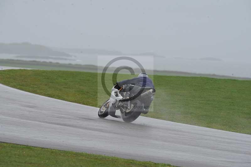 Motorcycle action photographs;anglesey circuit;anglesey trackday photographs;event digital images;eventdigitalimages;no limits trackday;oulton park circuit cheshire;peter wileman photography;trackday;trackday digital images;trackday photos;ty croes circuit wales