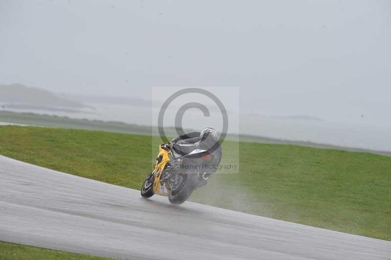 Motorcycle action photographs;anglesey circuit;anglesey trackday photographs;event digital images;eventdigitalimages;no limits trackday;oulton park circuit cheshire;peter wileman photography;trackday;trackday digital images;trackday photos;ty croes circuit wales