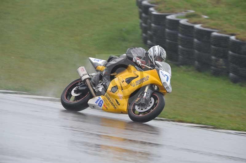 Motorcycle action photographs;anglesey circuit;anglesey trackday photographs;event digital images;eventdigitalimages;no limits trackday;oulton park circuit cheshire;peter wileman photography;trackday;trackday digital images;trackday photos;ty croes circuit wales