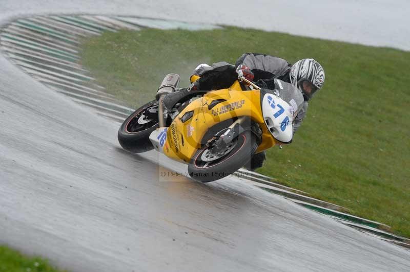 Motorcycle action photographs;anglesey circuit;anglesey trackday photographs;event digital images;eventdigitalimages;no limits trackday;oulton park circuit cheshire;peter wileman photography;trackday;trackday digital images;trackday photos;ty croes circuit wales