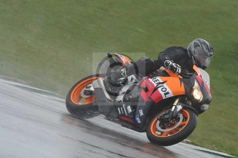 Motorcycle action photographs;anglesey circuit;anglesey trackday photographs;event digital images;eventdigitalimages;no limits trackday;oulton park circuit cheshire;peter wileman photography;trackday;trackday digital images;trackday photos;ty croes circuit wales