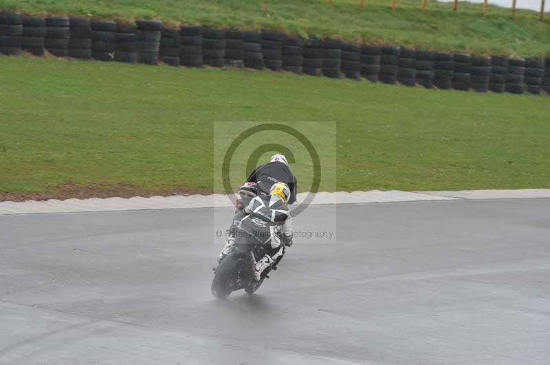 Motorcycle action photographs;anglesey circuit;anglesey trackday photographs;event digital images;eventdigitalimages;no limits trackday;oulton park circuit cheshire;peter wileman photography;trackday;trackday digital images;trackday photos;ty croes circuit wales