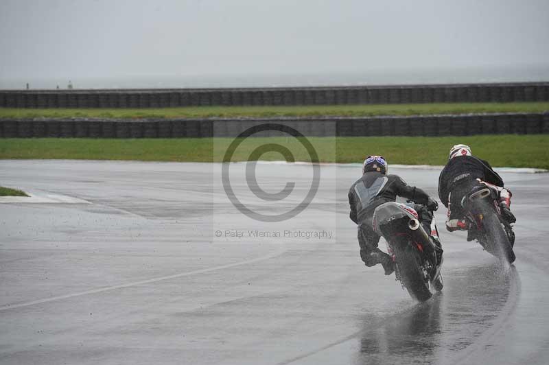 Motorcycle action photographs;anglesey circuit;anglesey trackday photographs;event digital images;eventdigitalimages;no limits trackday;oulton park circuit cheshire;peter wileman photography;trackday;trackday digital images;trackday photos;ty croes circuit wales