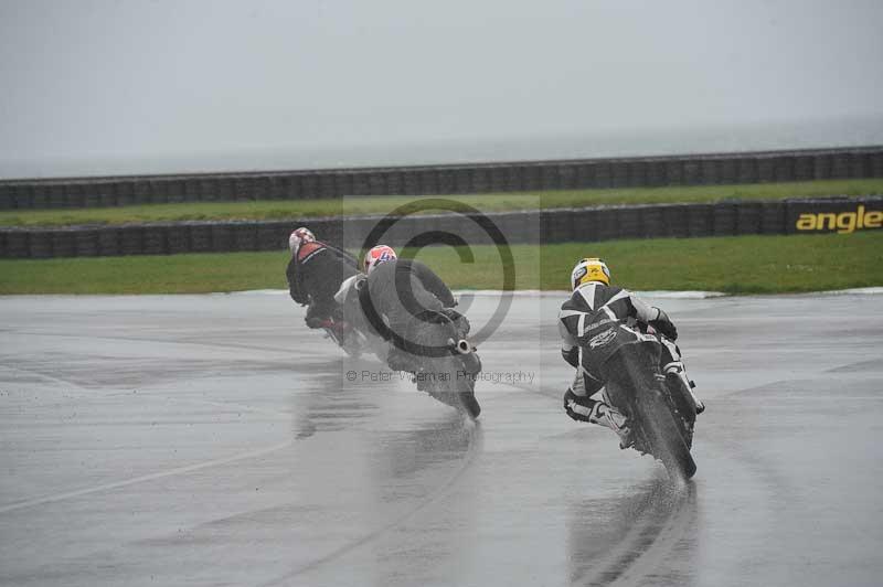 Motorcycle action photographs;anglesey circuit;anglesey trackday photographs;event digital images;eventdigitalimages;no limits trackday;oulton park circuit cheshire;peter wileman photography;trackday;trackday digital images;trackday photos;ty croes circuit wales