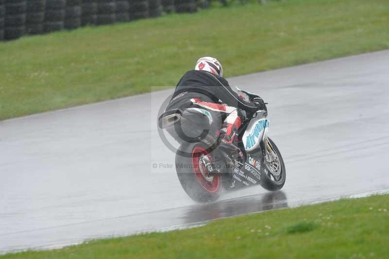 Motorcycle action photographs;anglesey circuit;anglesey trackday photographs;event digital images;eventdigitalimages;no limits trackday;oulton park circuit cheshire;peter wileman photography;trackday;trackday digital images;trackday photos;ty croes circuit wales