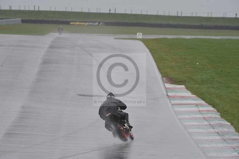 Motorcycle action photographs;anglesey circuit;anglesey trackday photographs;event digital images;eventdigitalimages;no limits trackday;oulton park circuit cheshire;peter wileman photography;trackday;trackday digital images;trackday photos;ty croes circuit wales