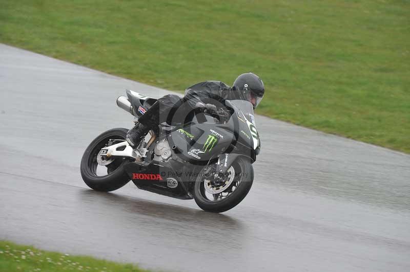 Motorcycle action photographs;anglesey circuit;anglesey trackday photographs;event digital images;eventdigitalimages;no limits trackday;oulton park circuit cheshire;peter wileman photography;trackday;trackday digital images;trackday photos;ty croes circuit wales