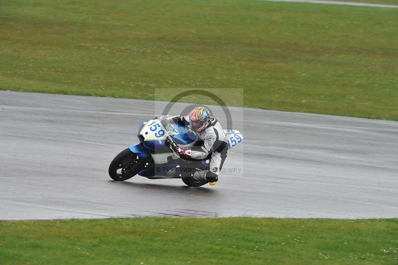 Motorcycle action photographs;anglesey circuit;anglesey trackday photographs;event digital images;eventdigitalimages;no limits trackday;oulton park circuit cheshire;peter wileman photography;trackday;trackday digital images;trackday photos;ty croes circuit wales