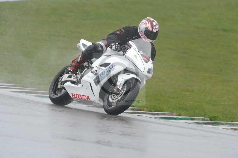 Motorcycle action photographs;anglesey circuit;anglesey trackday photographs;event digital images;eventdigitalimages;no limits trackday;oulton park circuit cheshire;peter wileman photography;trackday;trackday digital images;trackday photos;ty croes circuit wales