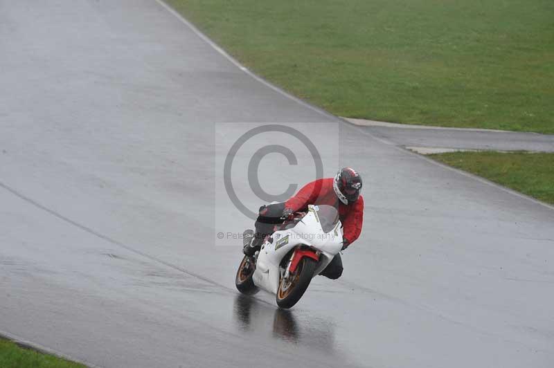 Motorcycle action photographs;anglesey circuit;anglesey trackday photographs;event digital images;eventdigitalimages;no limits trackday;oulton park circuit cheshire;peter wileman photography;trackday;trackday digital images;trackday photos;ty croes circuit wales