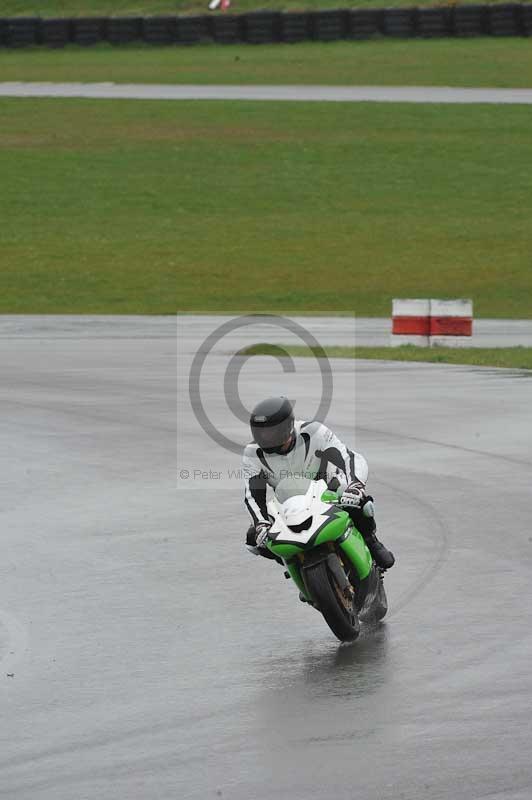 Motorcycle action photographs;anglesey circuit;anglesey trackday photographs;event digital images;eventdigitalimages;no limits trackday;oulton park circuit cheshire;peter wileman photography;trackday;trackday digital images;trackday photos;ty croes circuit wales