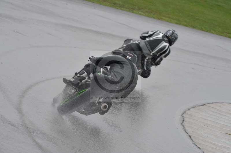 Motorcycle action photographs;anglesey circuit;anglesey trackday photographs;event digital images;eventdigitalimages;no limits trackday;oulton park circuit cheshire;peter wileman photography;trackday;trackday digital images;trackday photos;ty croes circuit wales