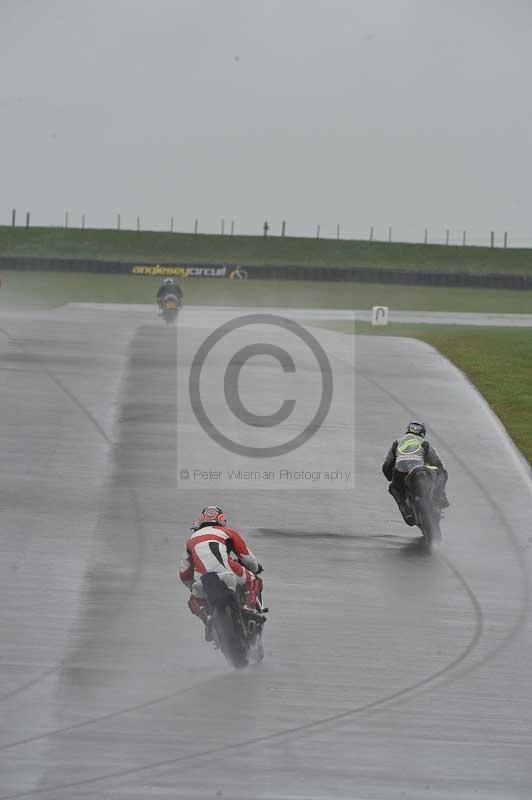 Motorcycle action photographs;anglesey circuit;anglesey trackday photographs;event digital images;eventdigitalimages;no limits trackday;oulton park circuit cheshire;peter wileman photography;trackday;trackday digital images;trackday photos;ty croes circuit wales