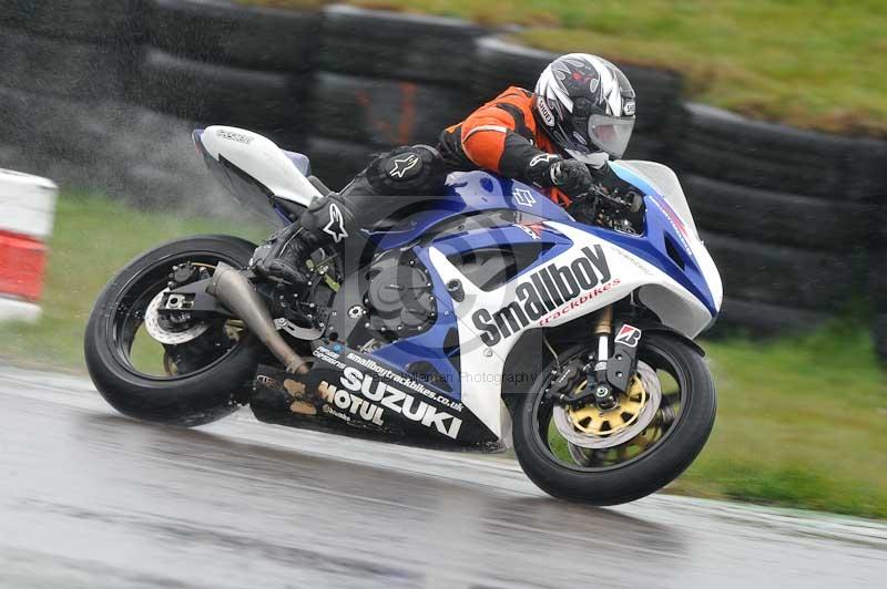 Motorcycle action photographs;anglesey circuit;anglesey trackday photographs;event digital images;eventdigitalimages;no limits trackday;oulton park circuit cheshire;peter wileman photography;trackday;trackday digital images;trackday photos;ty croes circuit wales