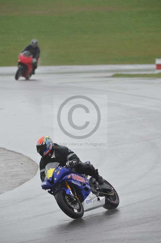 Motorcycle action photographs;anglesey circuit;anglesey trackday photographs;event digital images;eventdigitalimages;no limits trackday;oulton park circuit cheshire;peter wileman photography;trackday;trackday digital images;trackday photos;ty croes circuit wales