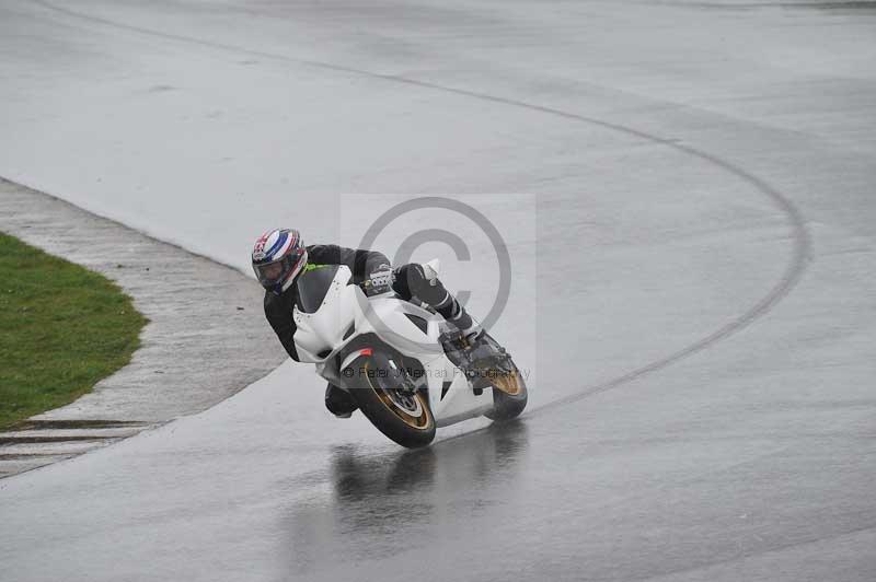 Motorcycle action photographs;anglesey circuit;anglesey trackday photographs;event digital images;eventdigitalimages;no limits trackday;oulton park circuit cheshire;peter wileman photography;trackday;trackday digital images;trackday photos;ty croes circuit wales