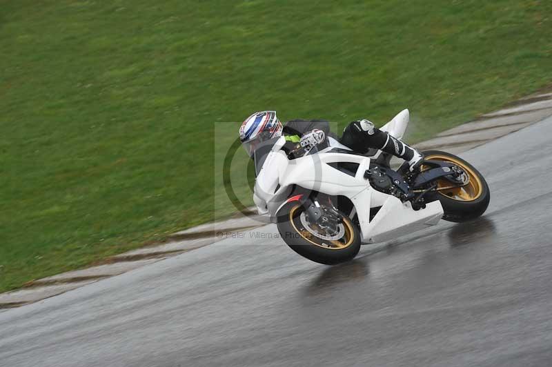 Motorcycle action photographs;anglesey circuit;anglesey trackday photographs;event digital images;eventdigitalimages;no limits trackday;oulton park circuit cheshire;peter wileman photography;trackday;trackday digital images;trackday photos;ty croes circuit wales