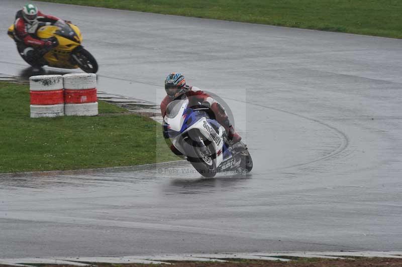 Motorcycle action photographs;anglesey circuit;anglesey trackday photographs;event digital images;eventdigitalimages;no limits trackday;oulton park circuit cheshire;peter wileman photography;trackday;trackday digital images;trackday photos;ty croes circuit wales