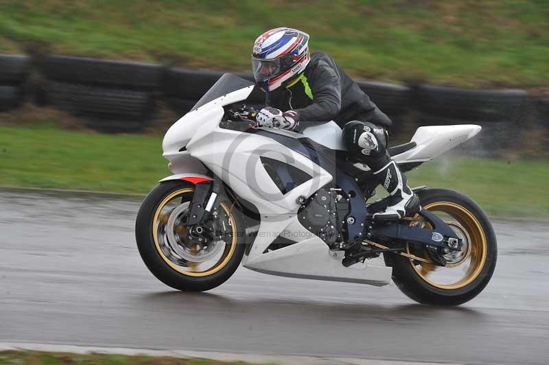 Motorcycle action photographs;anglesey circuit;anglesey trackday photographs;event digital images;eventdigitalimages;no limits trackday;oulton park circuit cheshire;peter wileman photography;trackday;trackday digital images;trackday photos;ty croes circuit wales