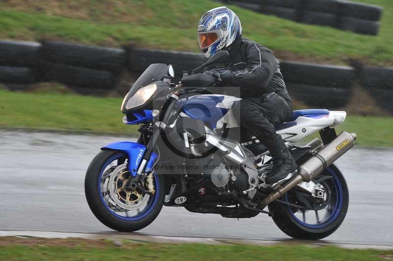 Motorcycle action photographs;anglesey circuit;anglesey trackday photographs;event digital images;eventdigitalimages;no limits trackday;oulton park circuit cheshire;peter wileman photography;trackday;trackday digital images;trackday photos;ty croes circuit wales