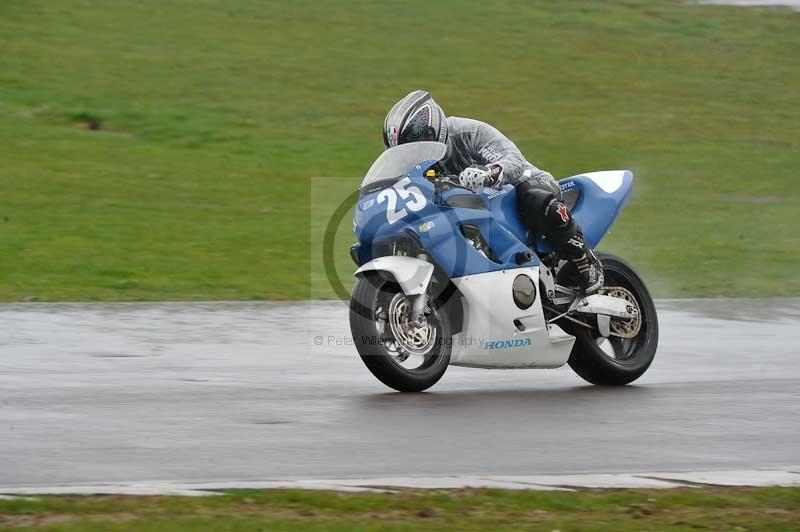 Motorcycle action photographs;anglesey circuit;anglesey trackday photographs;event digital images;eventdigitalimages;no limits trackday;oulton park circuit cheshire;peter wileman photography;trackday;trackday digital images;trackday photos;ty croes circuit wales