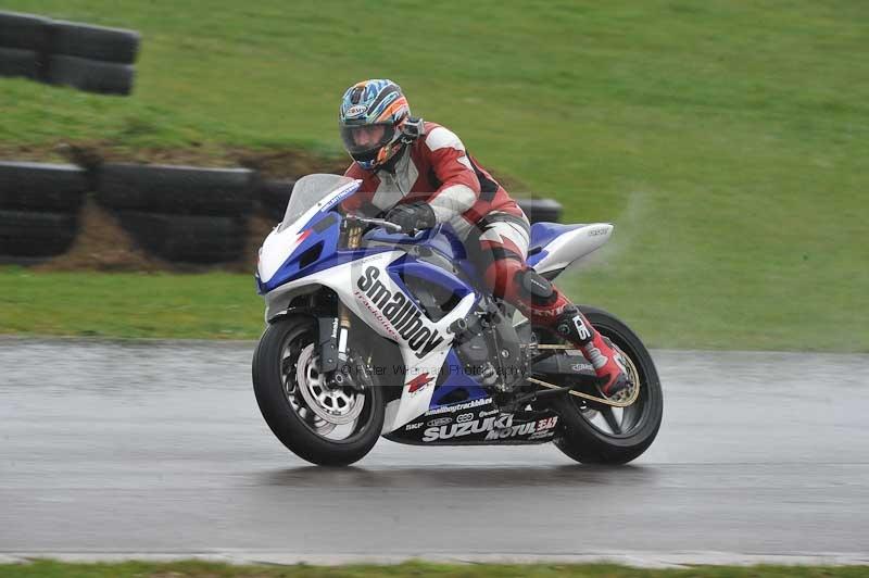 Motorcycle action photographs;anglesey circuit;anglesey trackday photographs;event digital images;eventdigitalimages;no limits trackday;oulton park circuit cheshire;peter wileman photography;trackday;trackday digital images;trackday photos;ty croes circuit wales