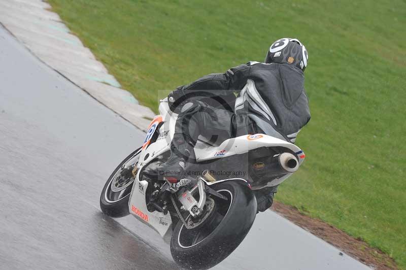 Motorcycle action photographs;anglesey circuit;anglesey trackday photographs;event digital images;eventdigitalimages;no limits trackday;oulton park circuit cheshire;peter wileman photography;trackday;trackday digital images;trackday photos;ty croes circuit wales