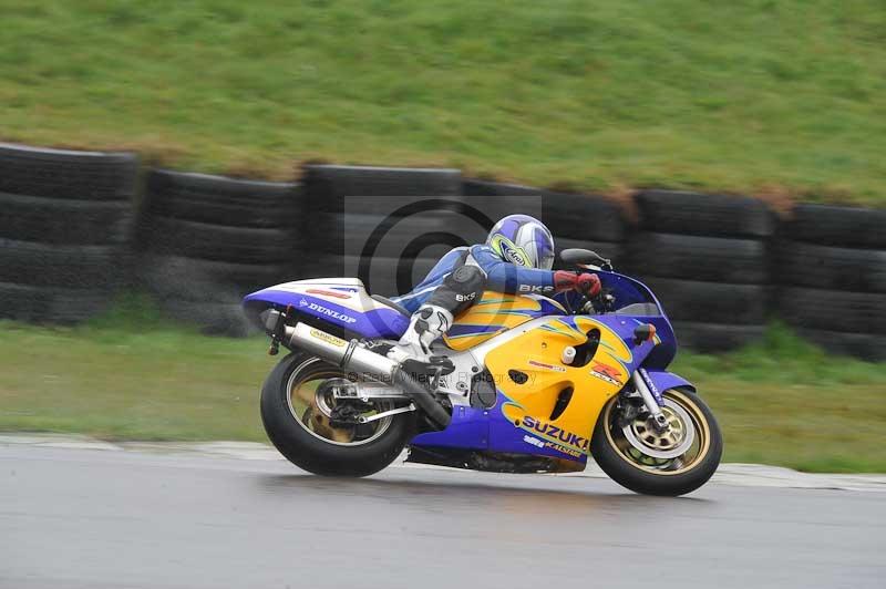 Motorcycle action photographs;anglesey circuit;anglesey trackday photographs;event digital images;eventdigitalimages;no limits trackday;oulton park circuit cheshire;peter wileman photography;trackday;trackday digital images;trackday photos;ty croes circuit wales